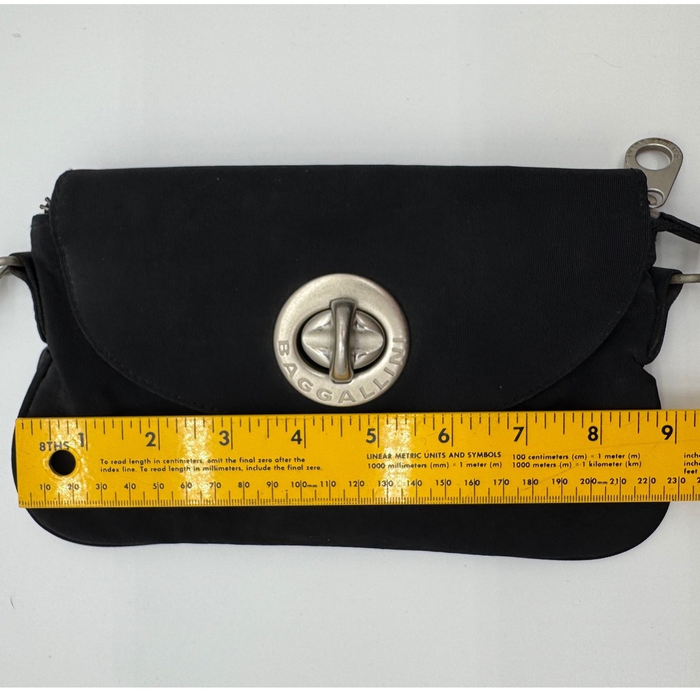 Baggallini Black Nylon Wristlet Clutch Bag With Silver Turn Lock Closure - Picture 6 of 7